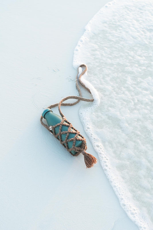 Shell bottle holder