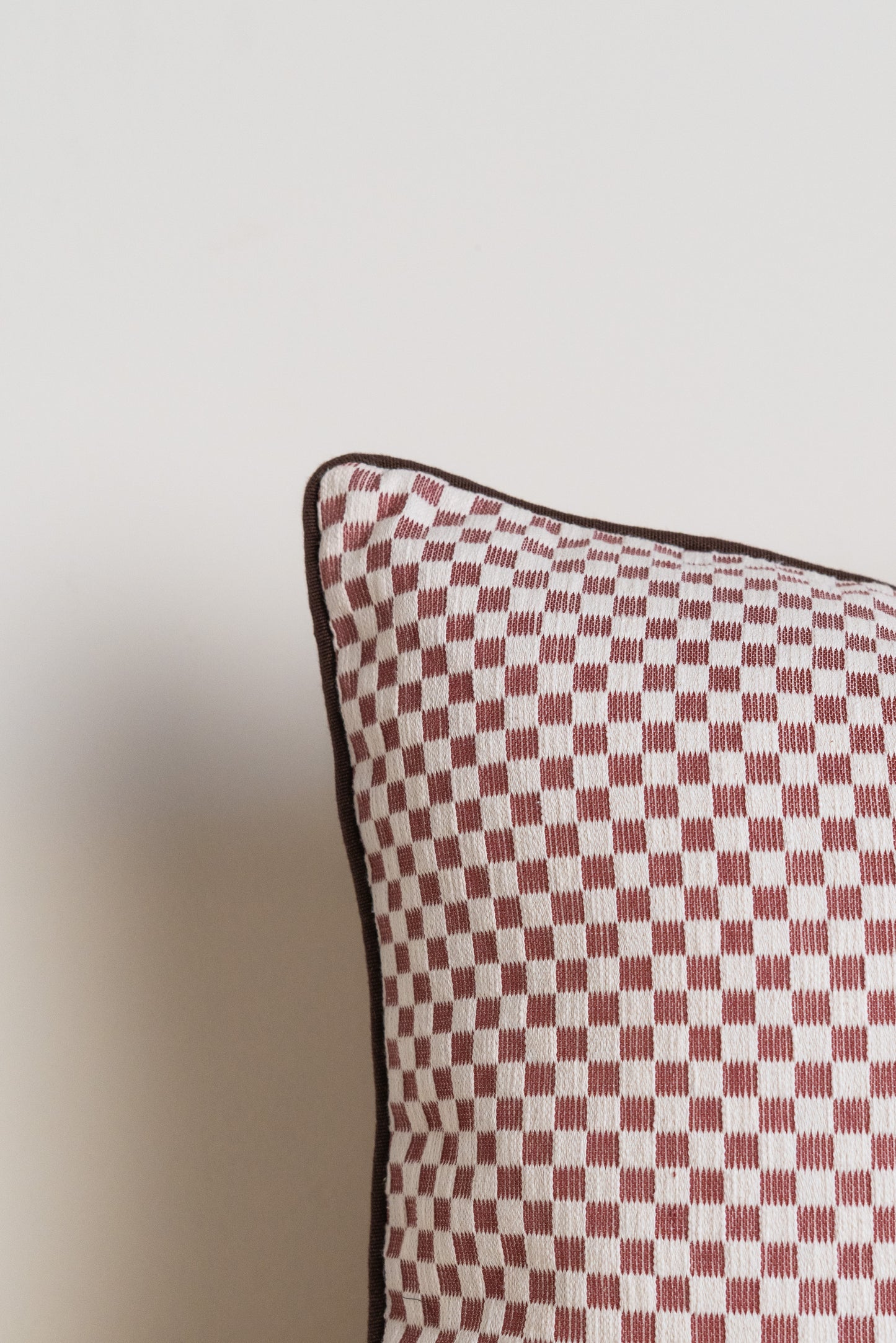 Karohat Cushion